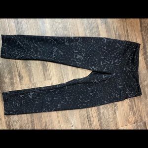 Lululemon Cropped Leggings
